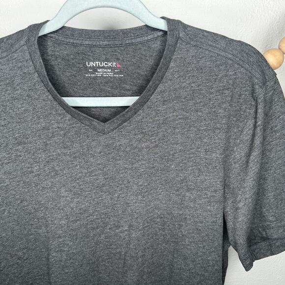 Untuckit Gray Heather V Neck T - Picture 3 of 3